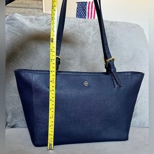 EUC- TORY BURCH Emerson Saffiano Leather Buckle Tote Shoulder Bag-Navy Blue